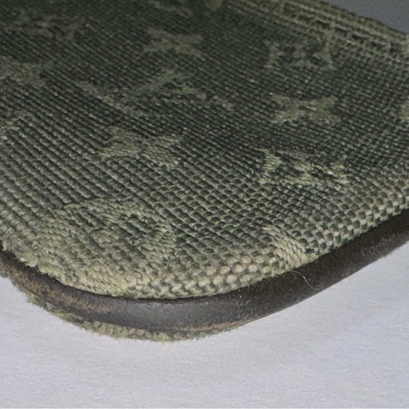 **SOLD** Louis Vuitton mini lin key pouch**SOLD** - Picture 7 of 8